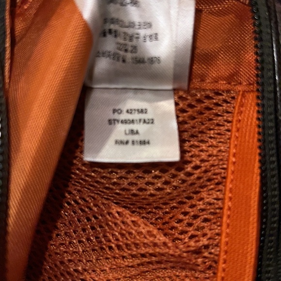 NWT PATAGONIA BLACK HOLE PACK CUBE 3L TOILETRIES DOPP KIT BASIN GREEN/CAMO $35 - Picture 13 of 14